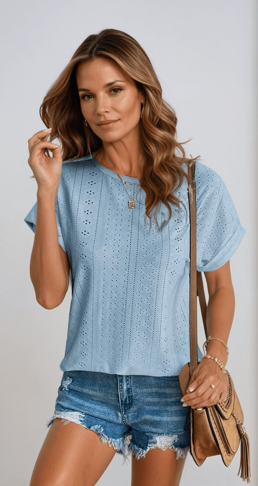 Riza | Casual Eyelet Top with Playful Details